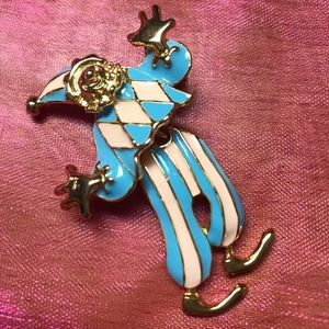 Crazy dancing clown brooch pin no red balloon